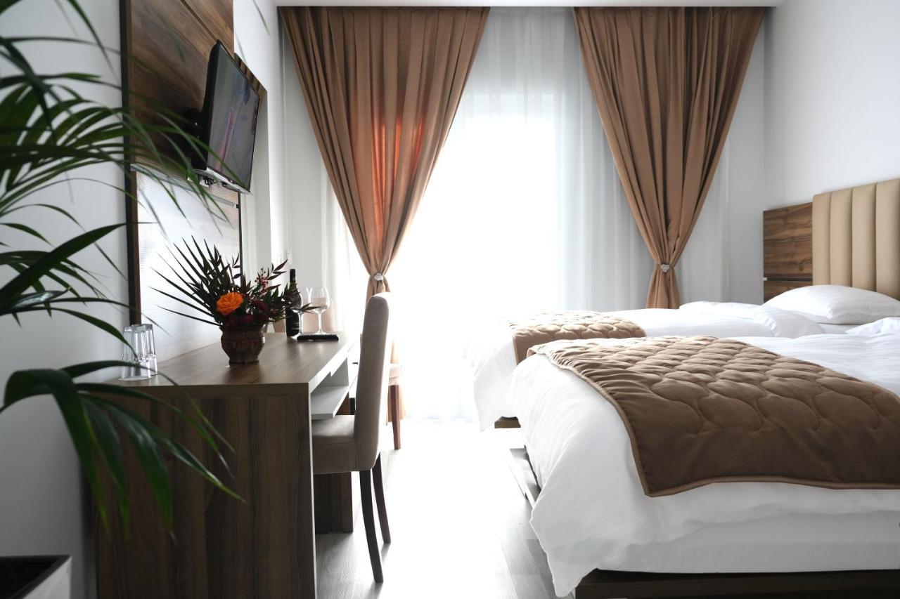 Gardenland Resort Bushat Luaran gambar